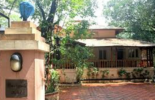 Woodlands Hotel